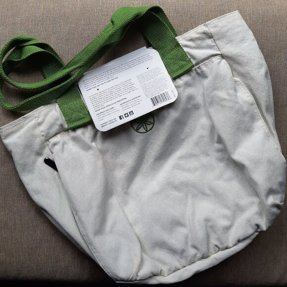 *NWT* GAIAM The Everyday Yoga Canvas Tote Beige Green - Picture 2 of 3